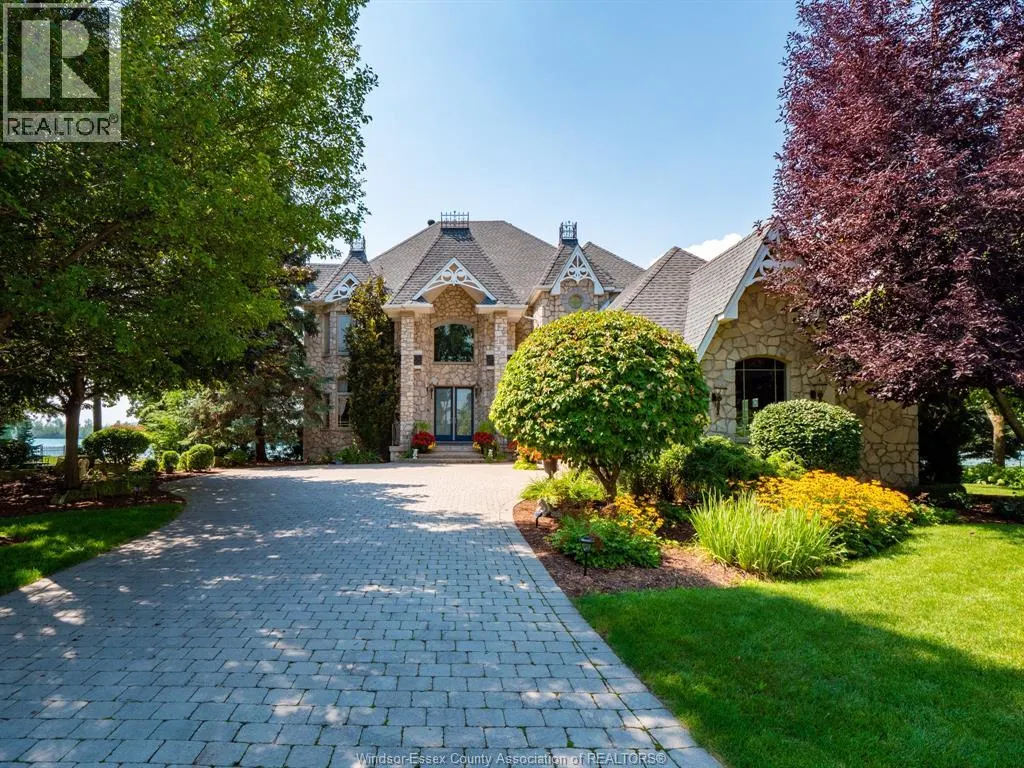 318 CRYSTAL BAY DRIVE
