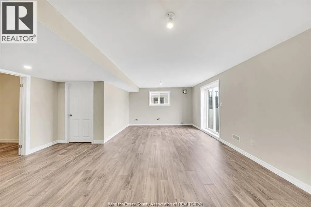 397 HEMLOCK LANE Unit# LOWER