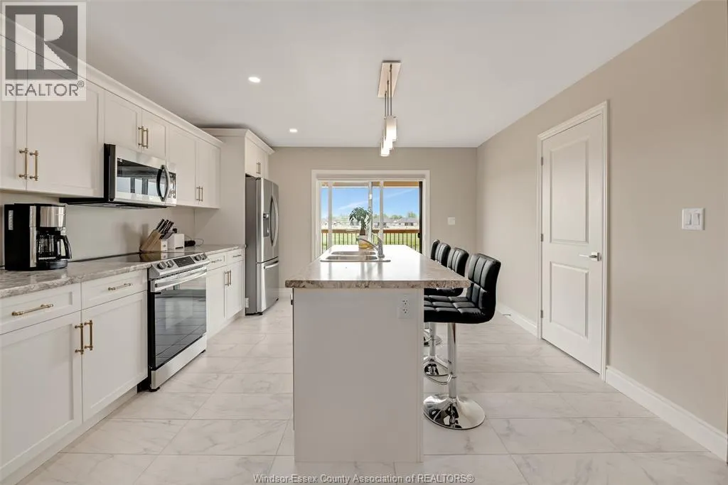 111 KINGSBRIDGE DRIVE