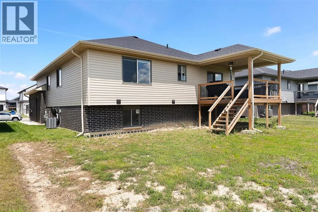 111 KINGSBRIDGE DRIVE