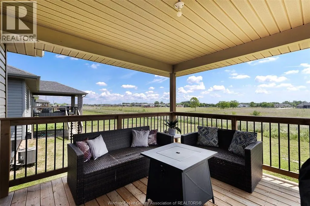 111 KINGSBRIDGE DRIVE