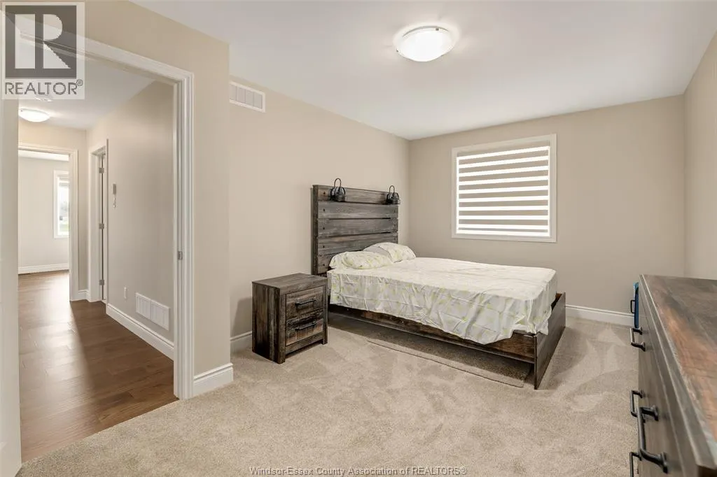 111 KINGSBRIDGE DRIVE