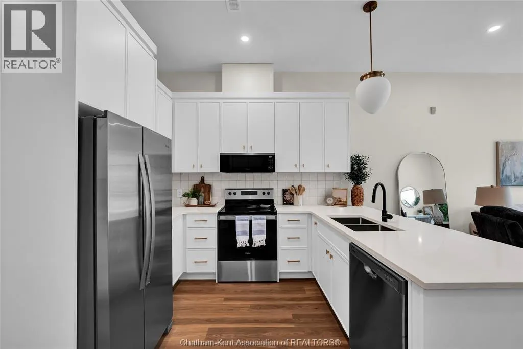 12 Mill STREET West Unit# 407