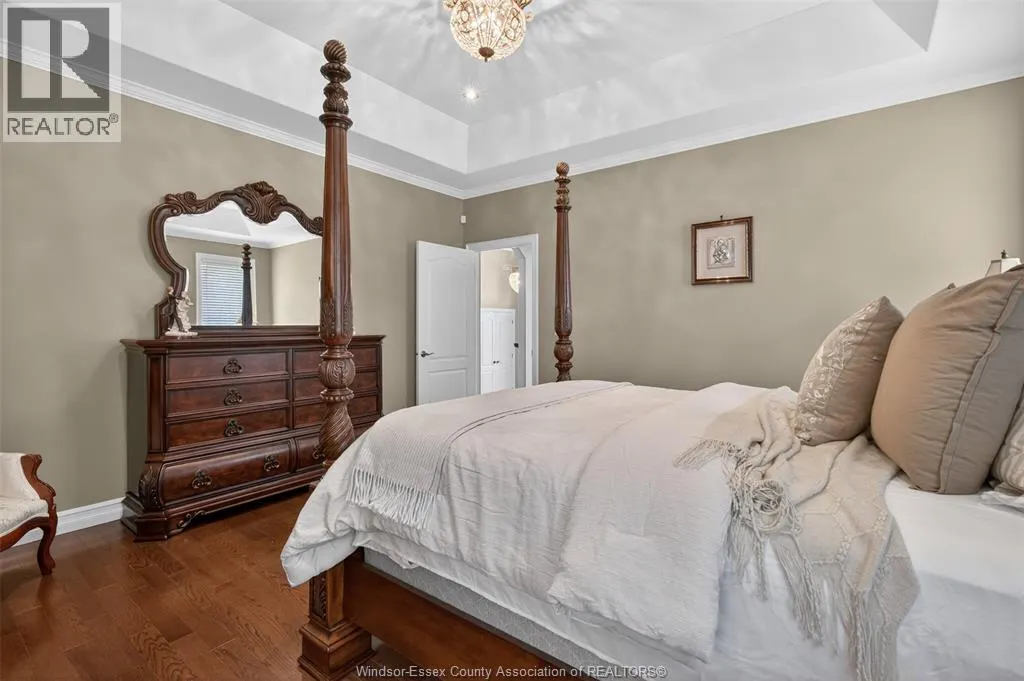 6 VALLOCHIE COURT