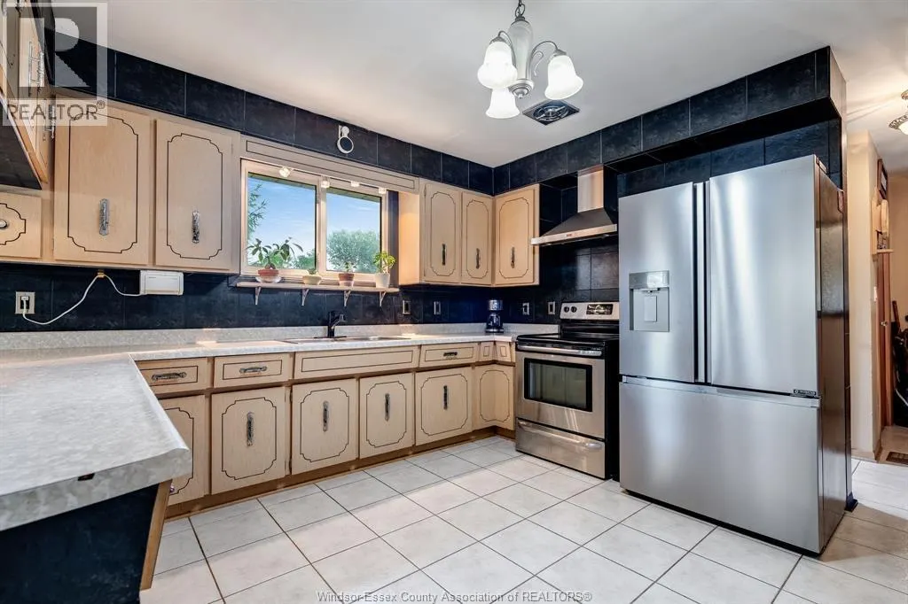 166 Kael CRESCENT