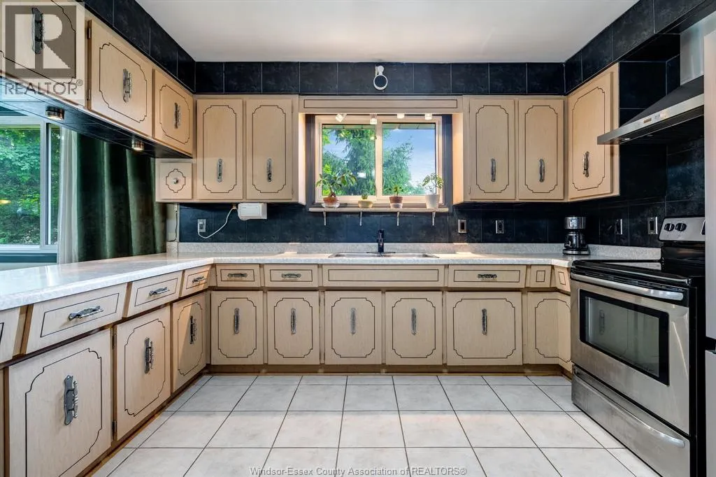 166 Kael CRESCENT