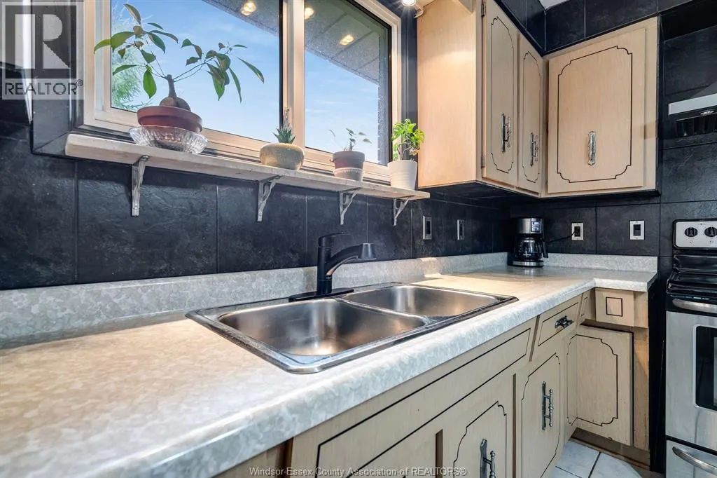 166 Kael CRESCENT