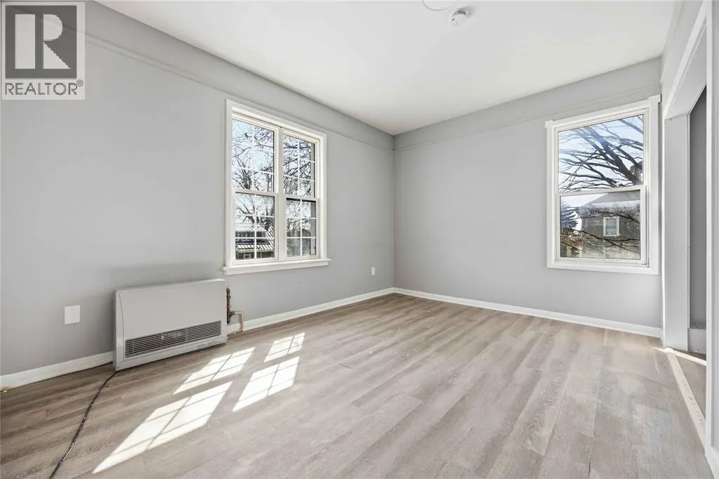 131 Margaret AVENUE Unit# 5