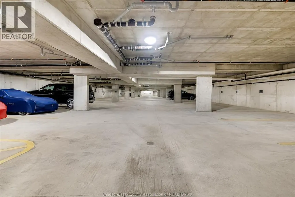 14400 TECUMSEH ROAD East Unit# 305