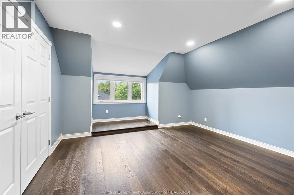 15 Fasan CRESCENT