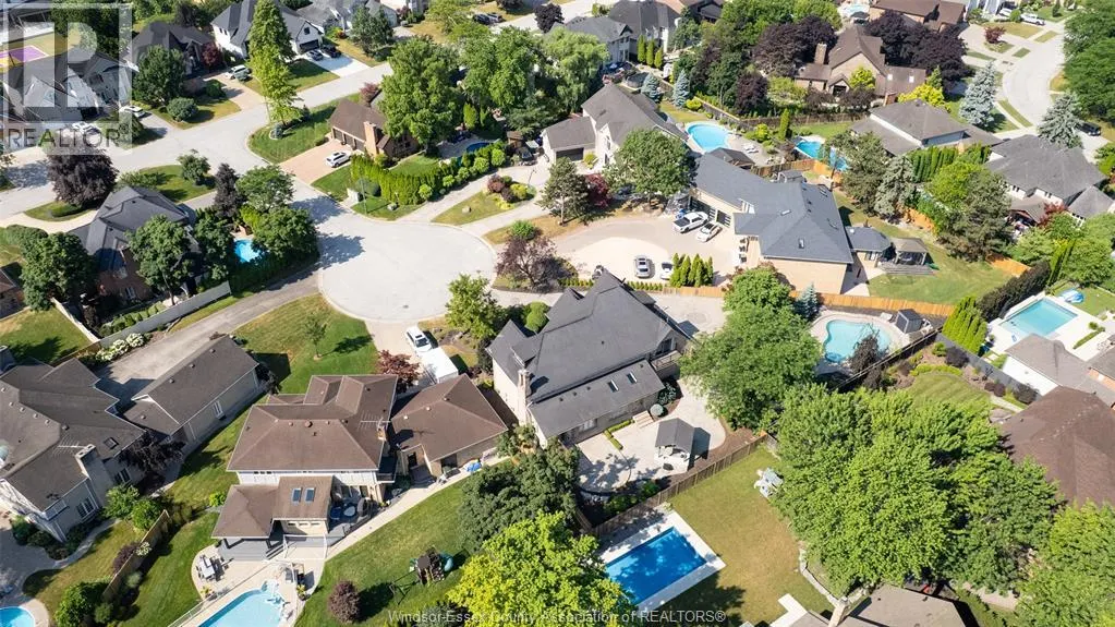 15 Fasan CRESCENT