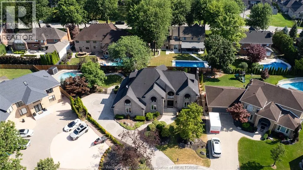 15 Fasan CRESCENT
