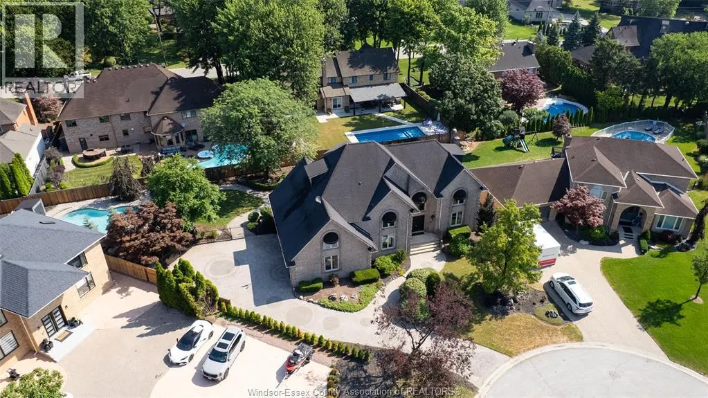 15 Fasan CRESCENT