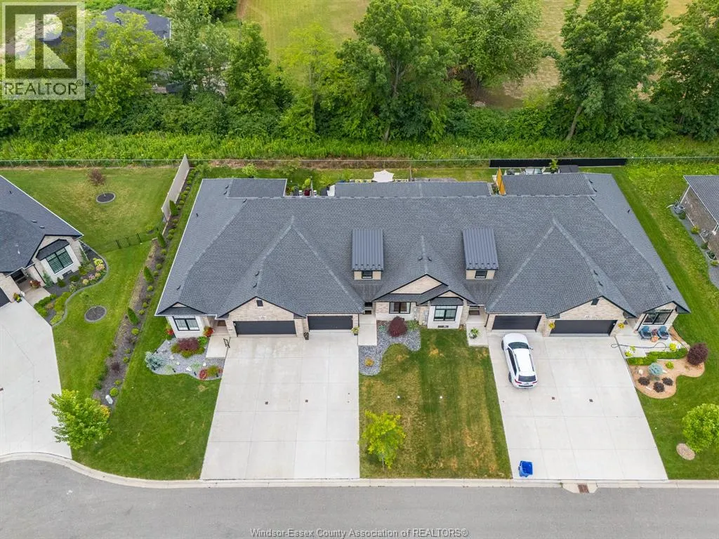 223 Livingstone CRESCENT