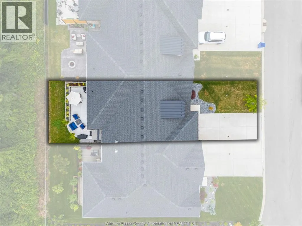 223 Livingstone CRESCENT