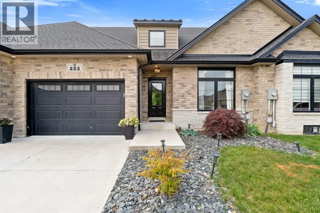 223 Livingstone CRESCENT