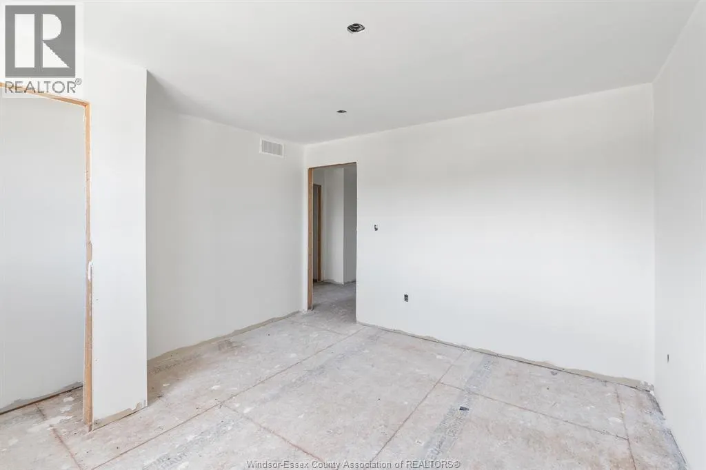 605 Hacket ROAD