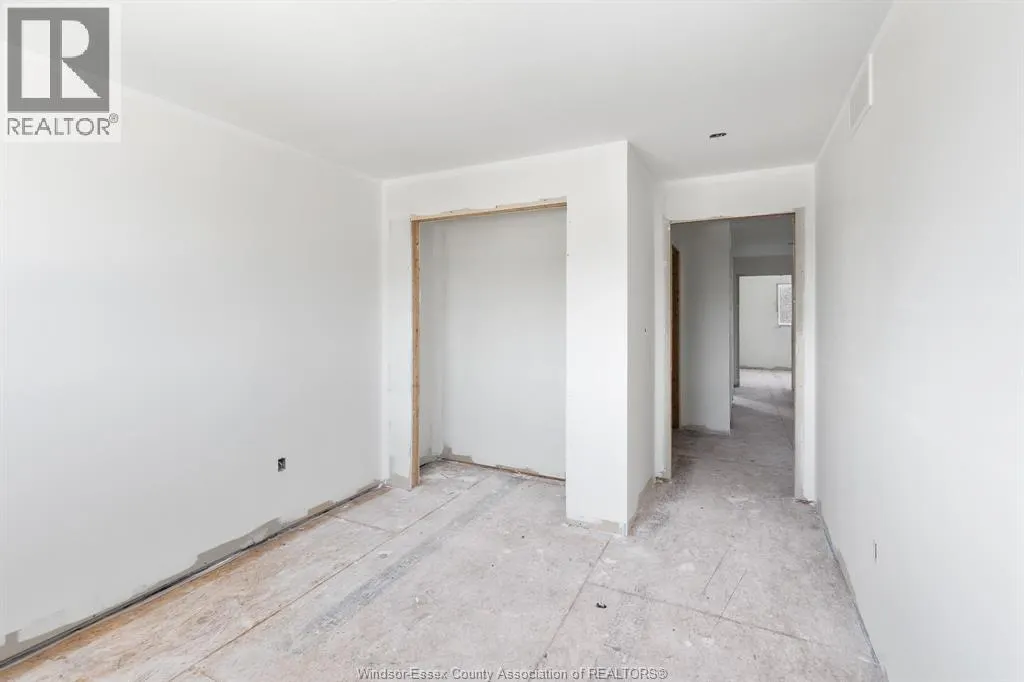 605 Hacket ROAD