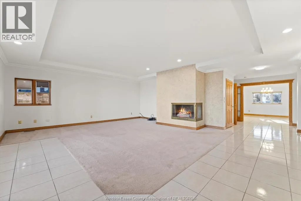 410 RUSSELL WOODS ROAD