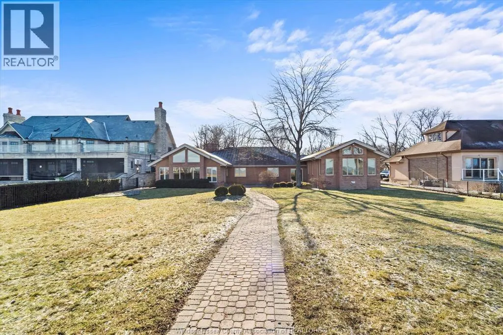 410 RUSSELL WOODS ROAD
