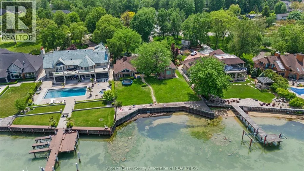 410 RUSSELL WOODS ROAD
