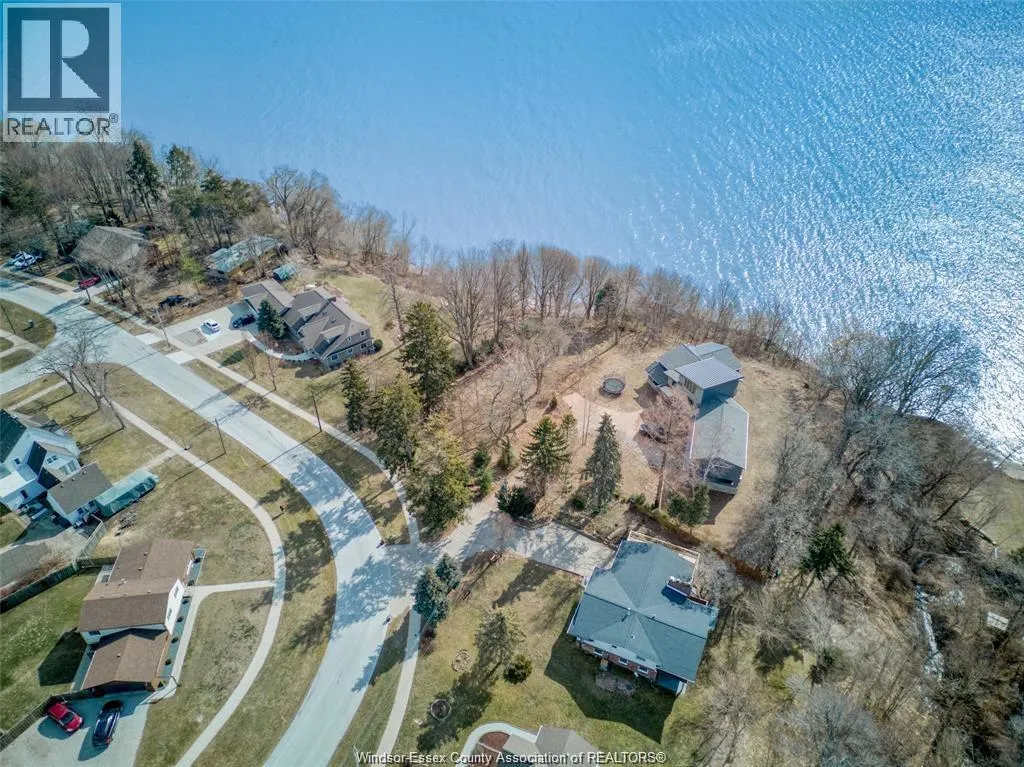 V/L BRIARWOOD CRESCENT