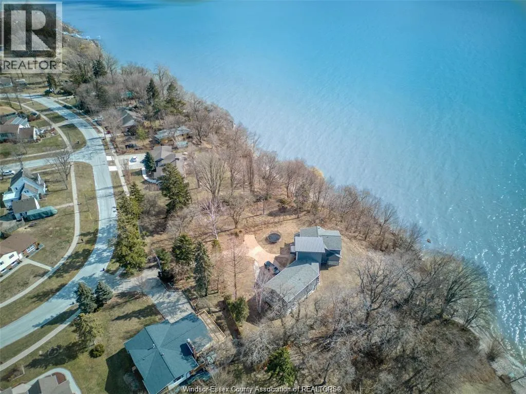 V/L BRIARWOOD CRESCENT