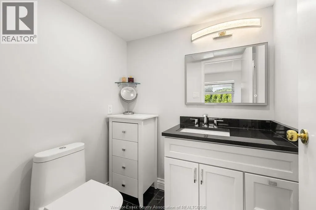 401 GRAND MARAIS West Unit# 202