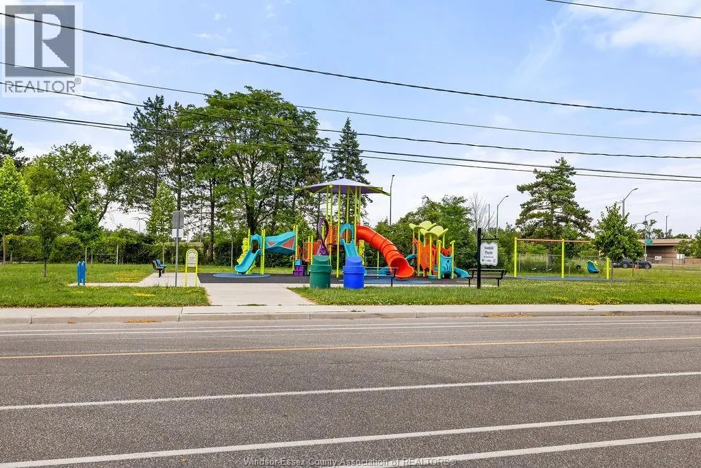 401 GRAND MARAIS West Unit# 202