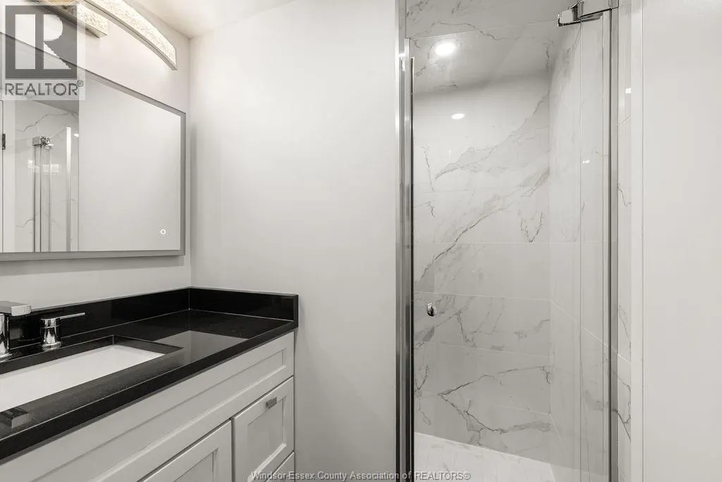 401 GRAND MARAIS West Unit# 202