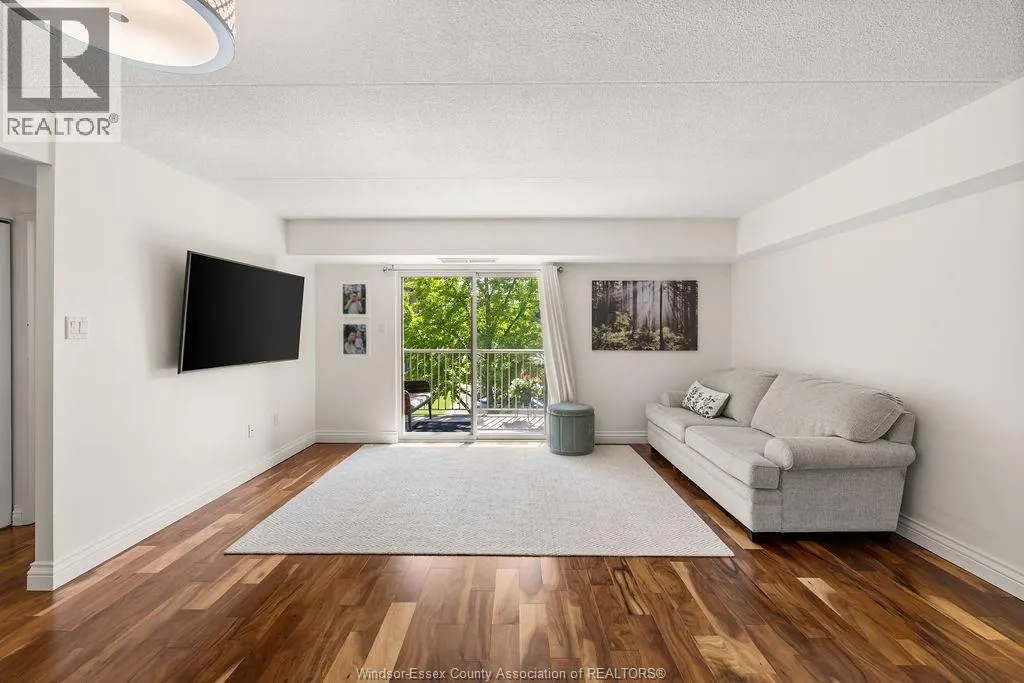 401 GRAND MARAIS West Unit# 202