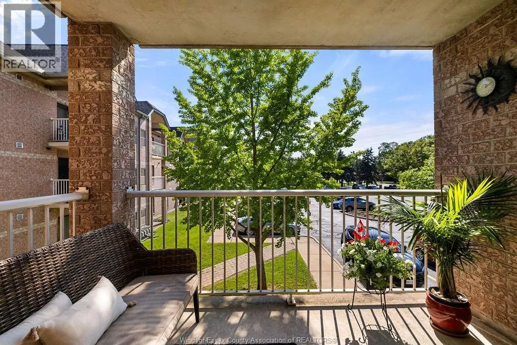 401 GRAND MARAIS West Unit# 202