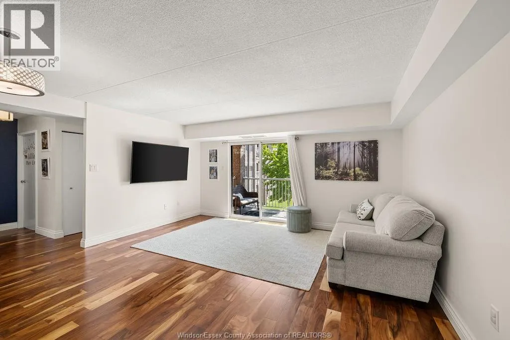 401 GRAND MARAIS West Unit# 202