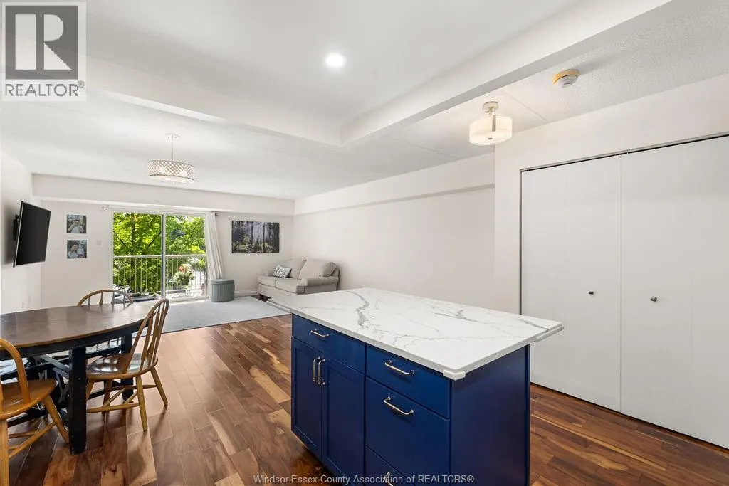 401 GRAND MARAIS West Unit# 202