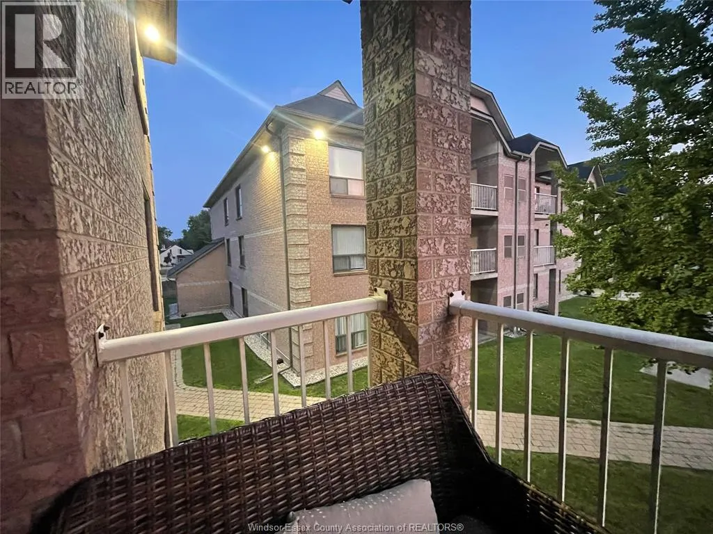 401 GRAND MARAIS West Unit# 202