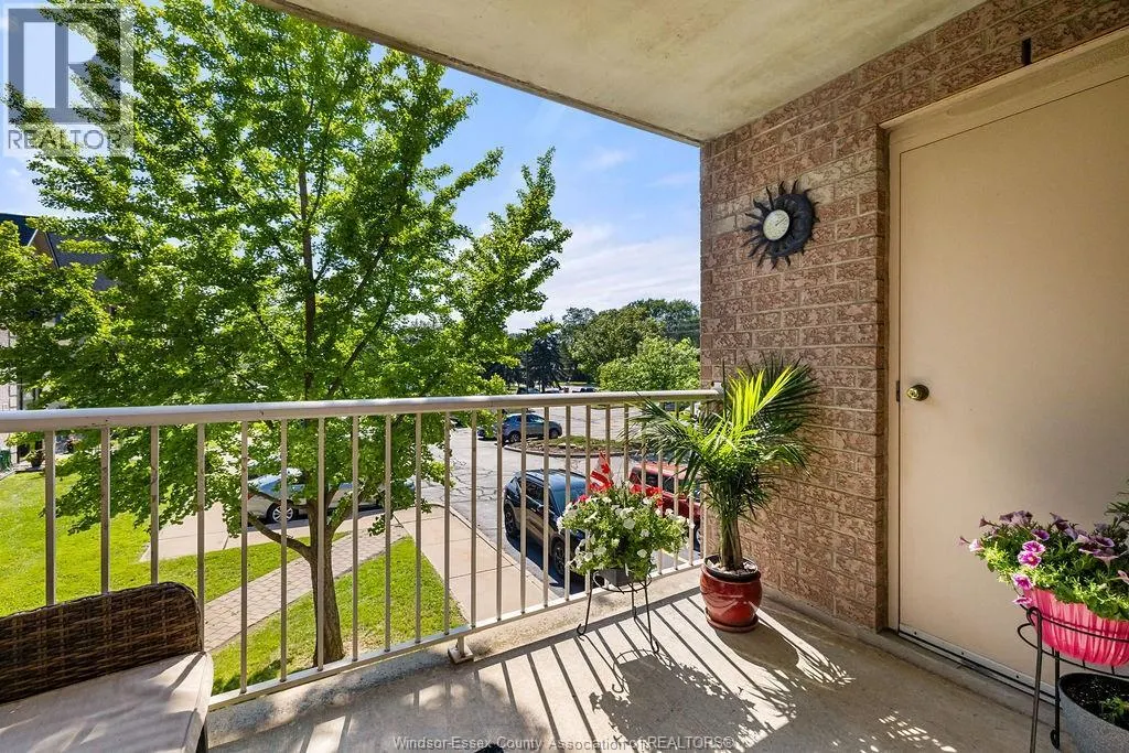 401 GRAND MARAIS West Unit# 202