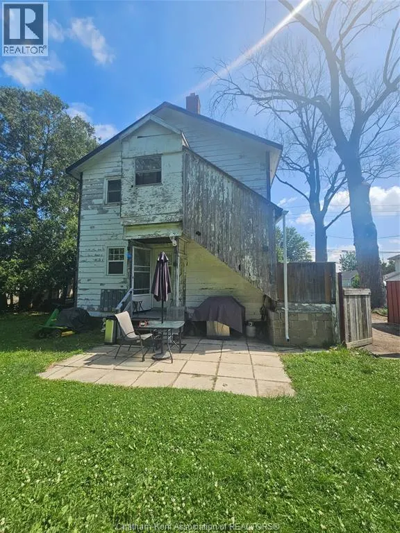 82 Taylor AVENUE
