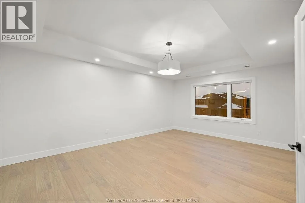186 WHELAN AVENUE