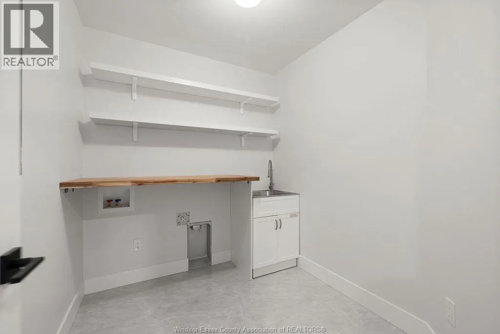 186 WHELAN AVENUE