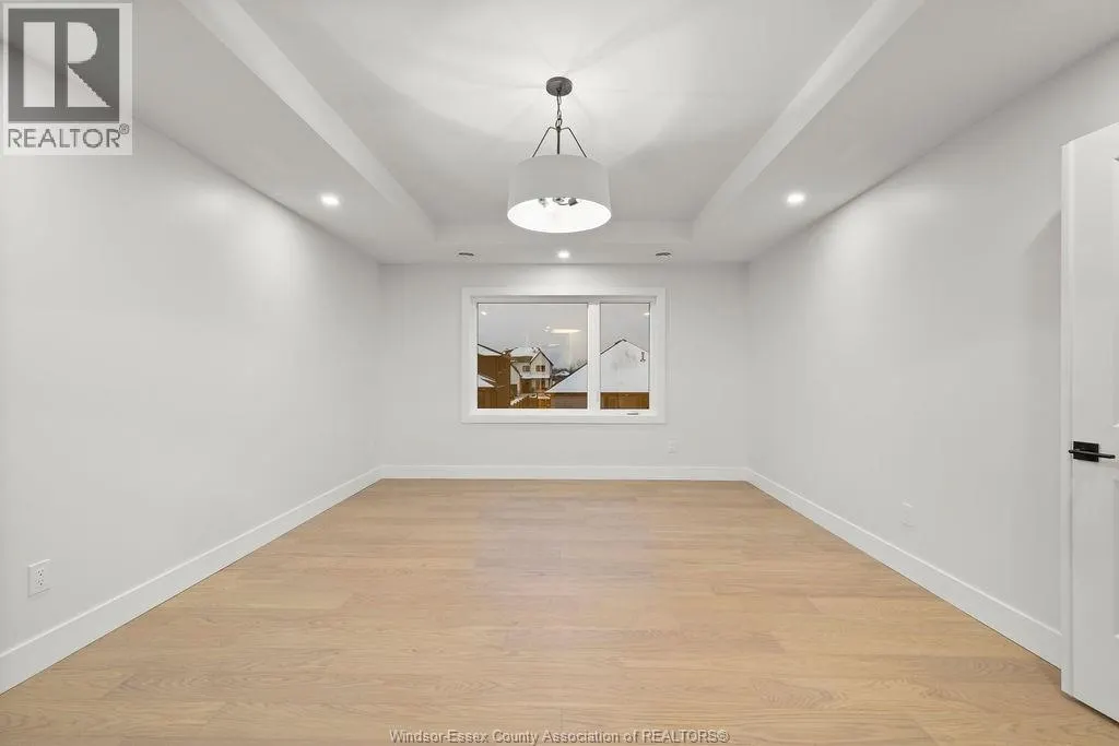 186 WHELAN AVENUE