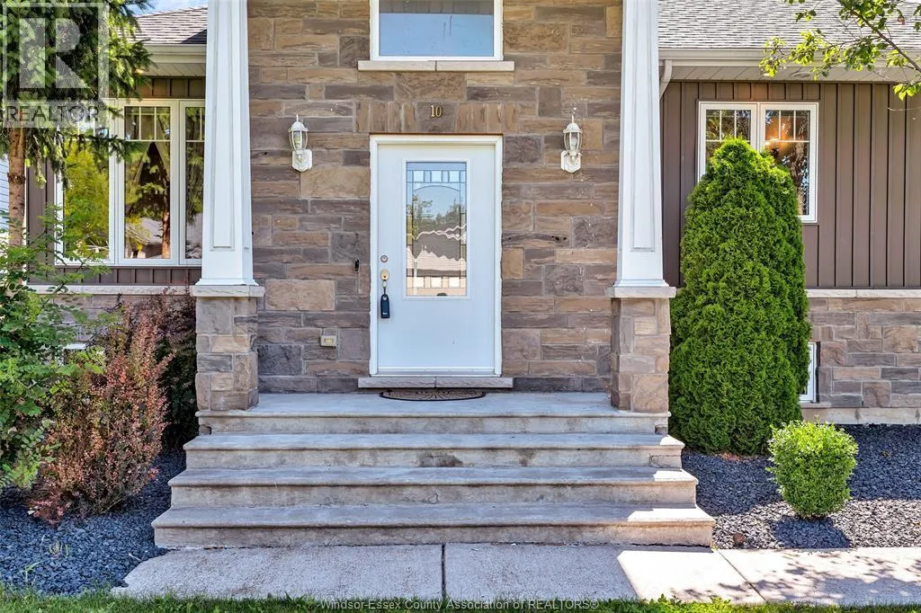 10 LISA STREET