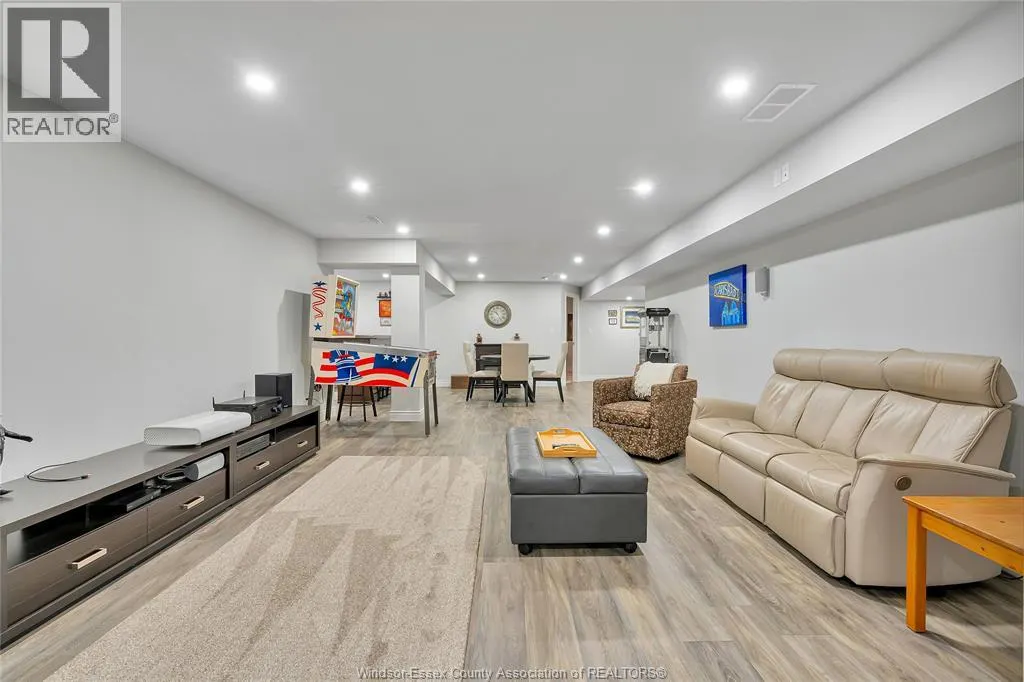 295 CRYSTAL BAY DRIVE