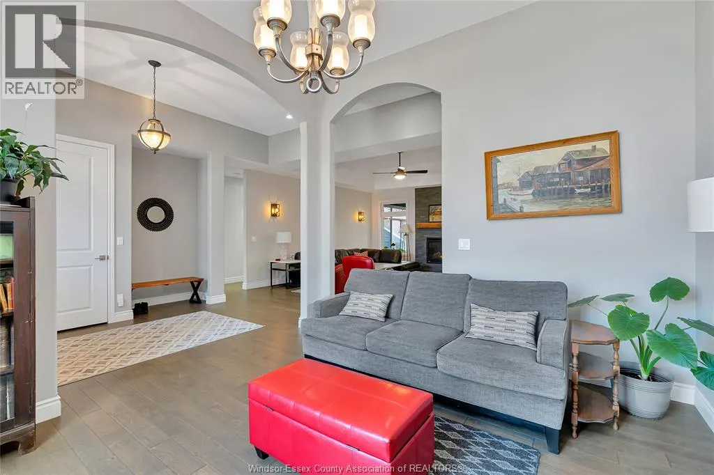 295 CRYSTAL BAY DRIVE