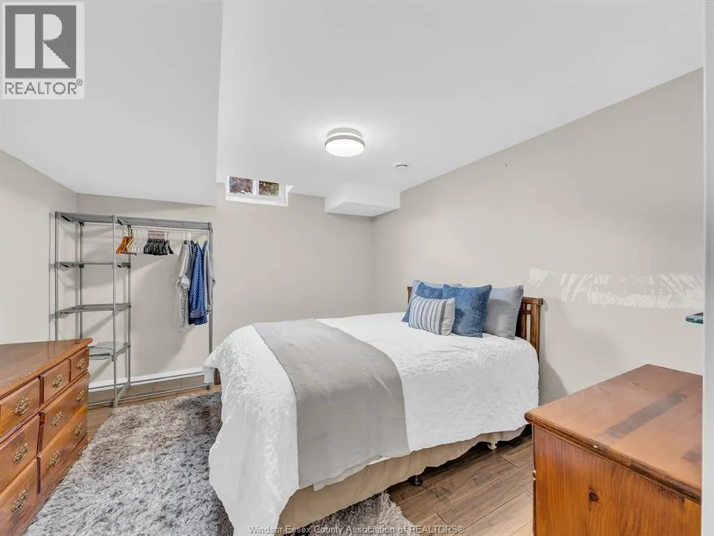 2425 SKINNER