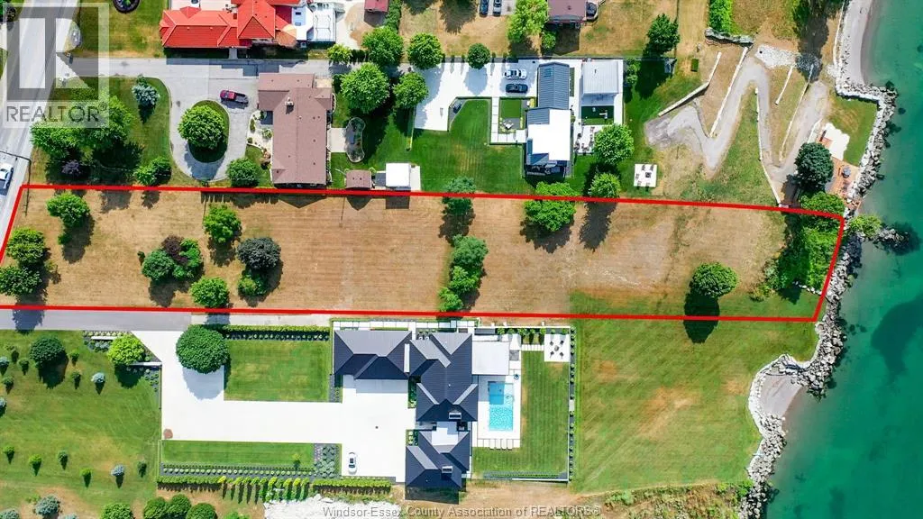 366 SEACLIFF DRIVE West