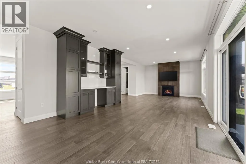 22 GREGORY AVENUE