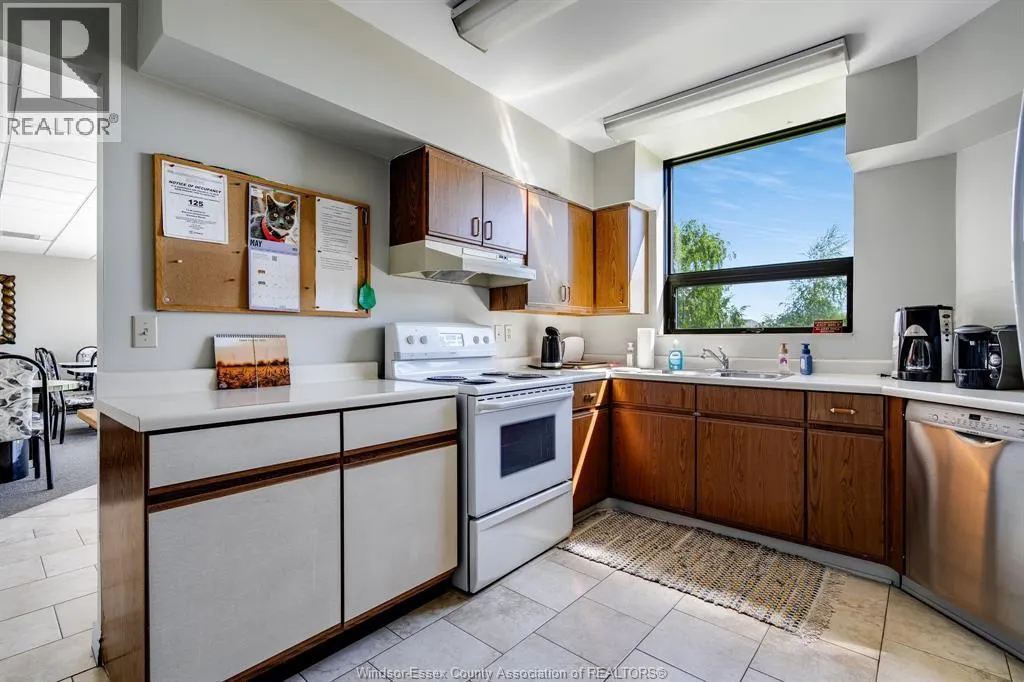 109 Robson ROAD Unit# 501