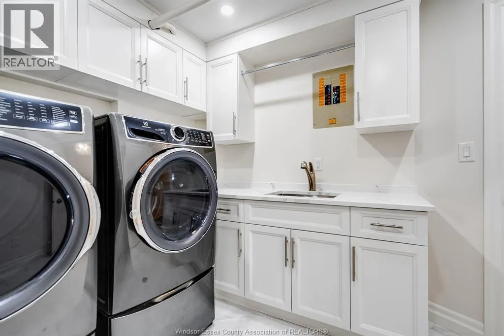 109 Robson ROAD Unit# 501
