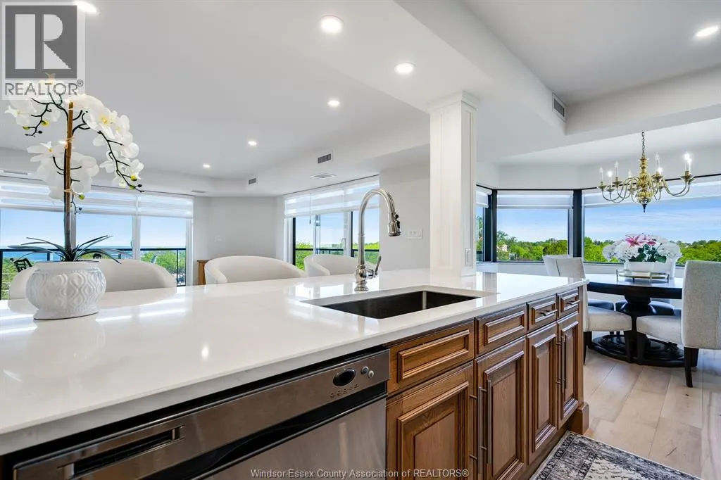 109 Robson ROAD Unit# 501