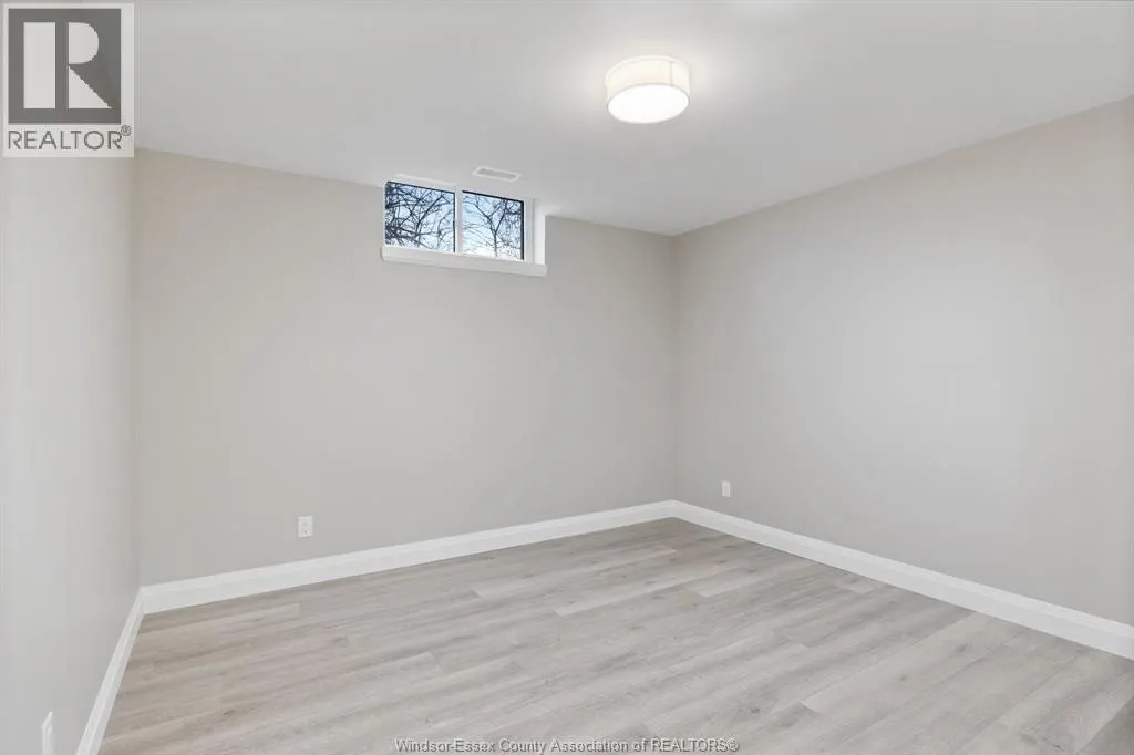 77 PEREIRA DRIVE